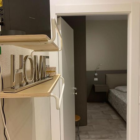 Апартаменти Ca' Stelli - Self Check-In Болонья Екстер'єр фото